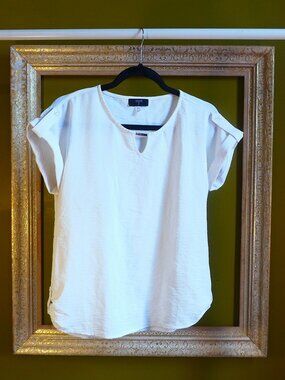 Tahari, Size XS, Like New, No Tags, Women's Bright White Blouse, embellished